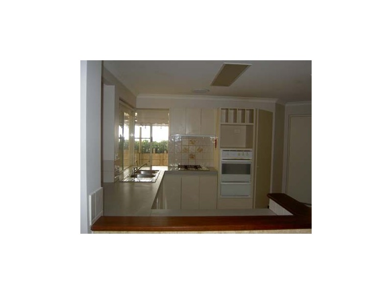 3 Shoalhaven rise, Success WA 6164