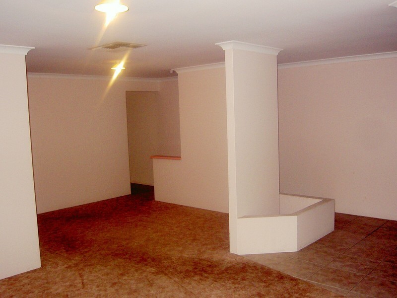 21 Dundee Street, Leeming WA 6149