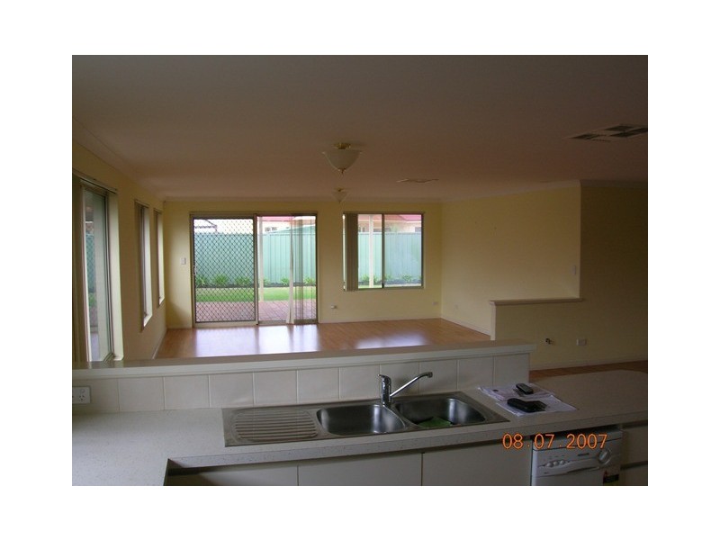 10 Dryandra Elbow, Atwell WA 6164
