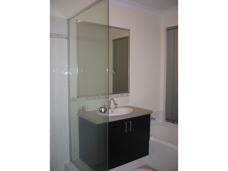 11 Zodiac Loop, Atwell WA 6164