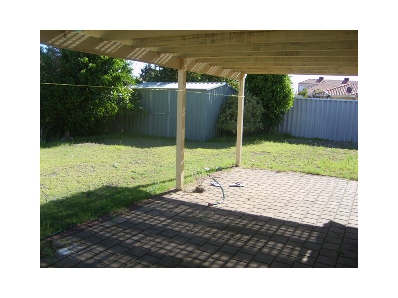89 Warratah Blvd, Canning Vale WA 6155