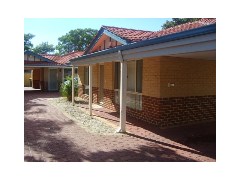 2/69 Queen Street, Bentley WA 6102