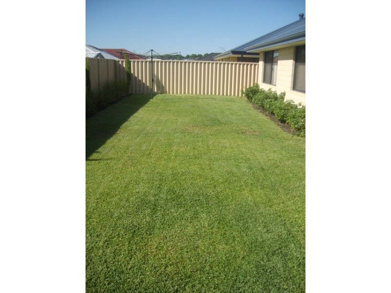 50 Chivalry Way, Atwell WA 6164