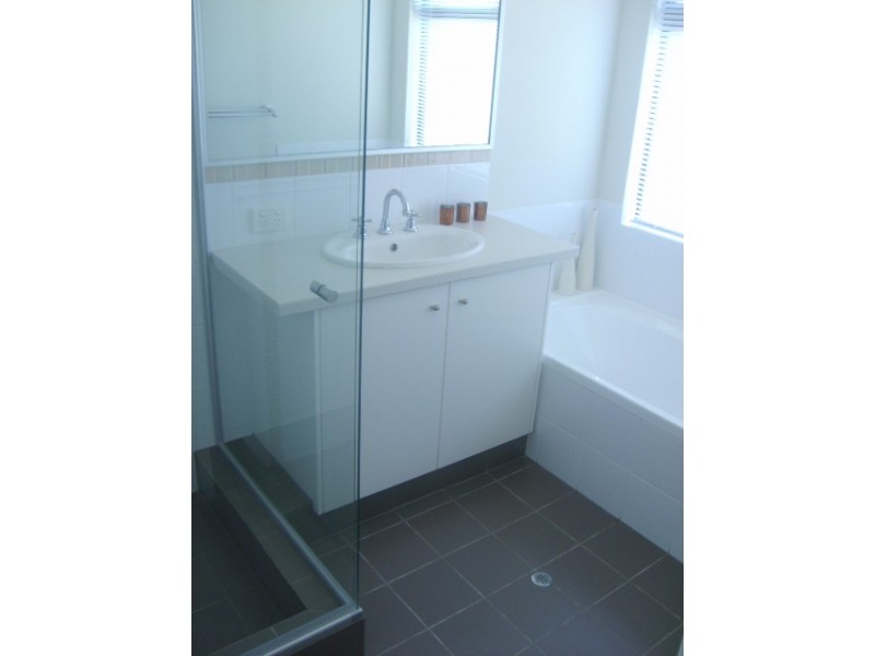 8 Serotina Lane, Aubin Grove WA 6164