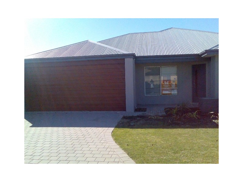 82  Lemon Gum Drive, Baldivis WA 6171