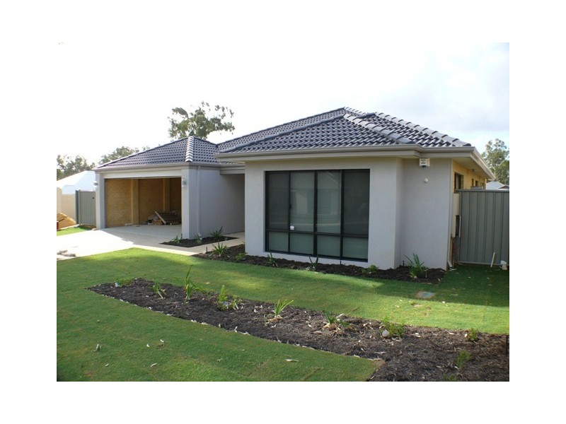 8 Ringwood Loop, Wellard WA 6170