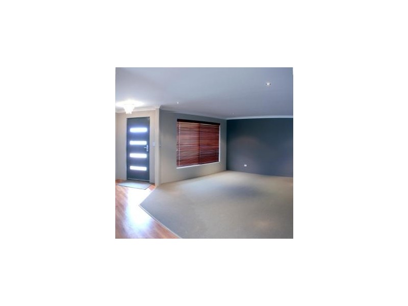 299 Tapper Rd, Atwell WA 6164