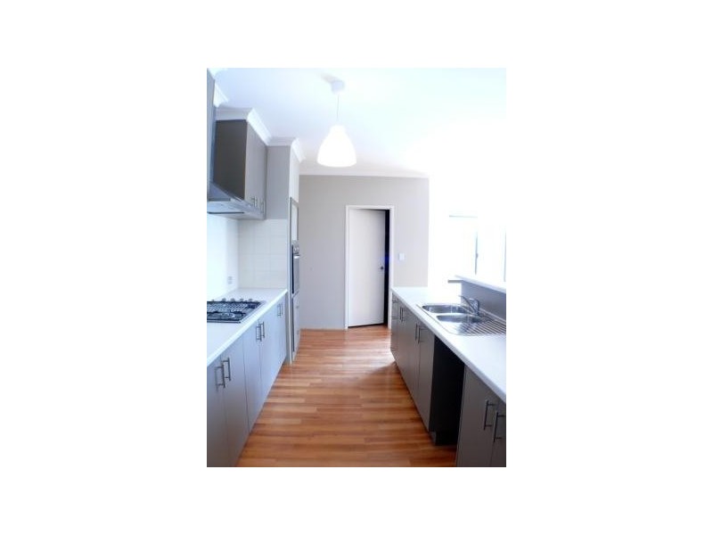 299 Tapper Rd, Atwell WA 6164