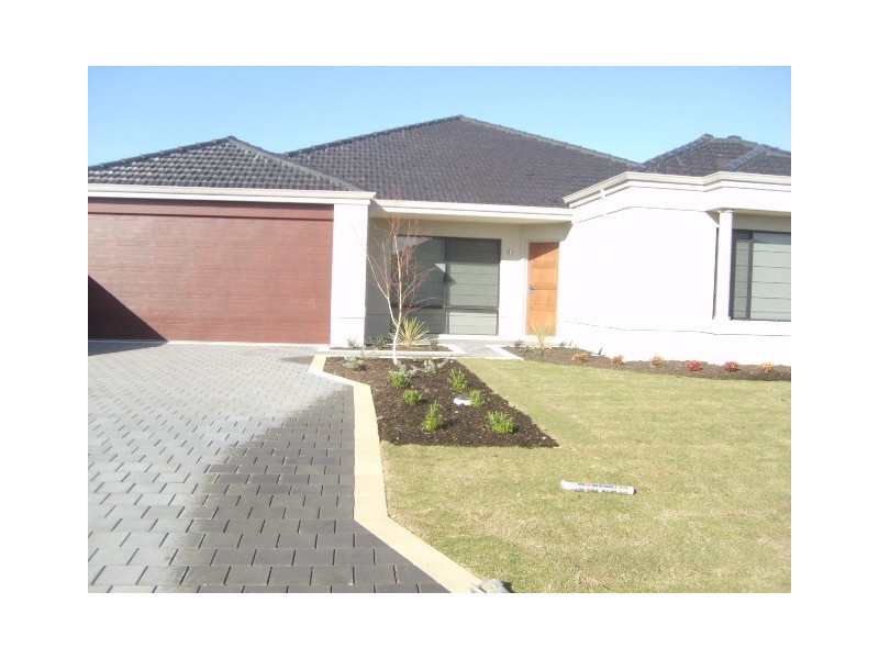7 Scarab Court, Halls Head WA 6210