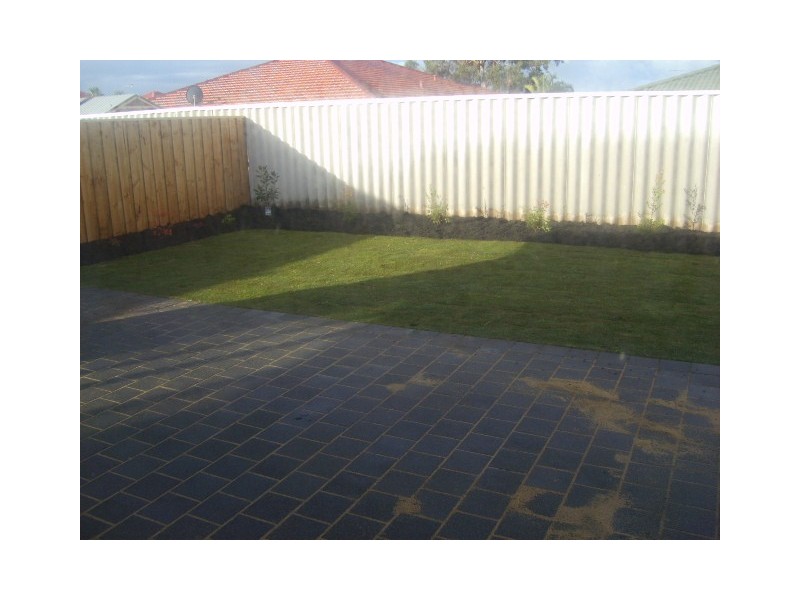 5 Scarab Court, Halls Head WA 6210