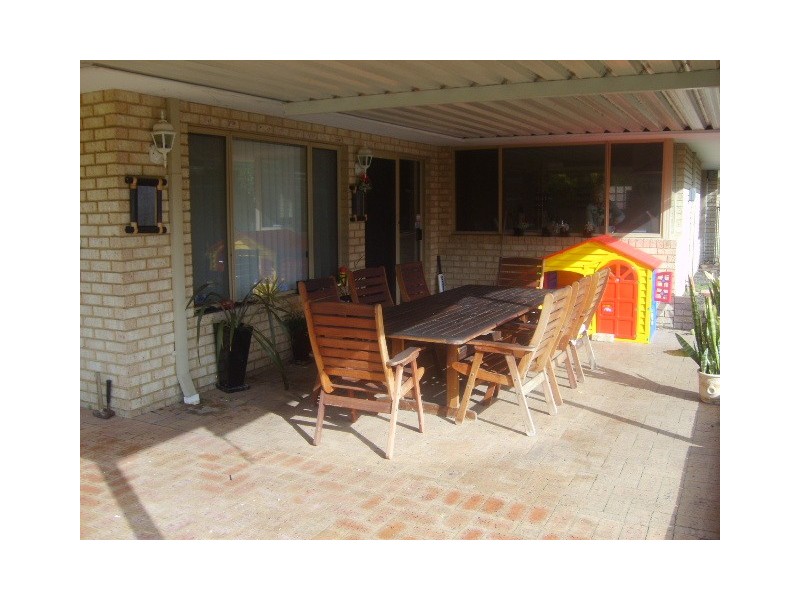 77 Aitken Court, Winthrop WA 6150