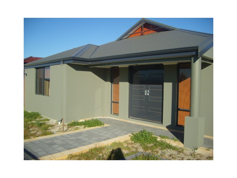 7 Brock Lane, Success WA 6164