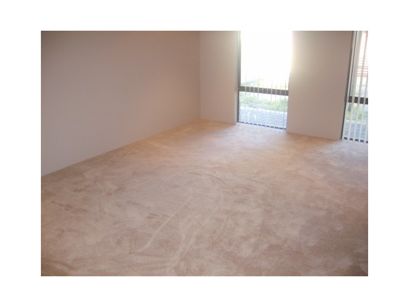 7 Brock Lane, Success WA 6164