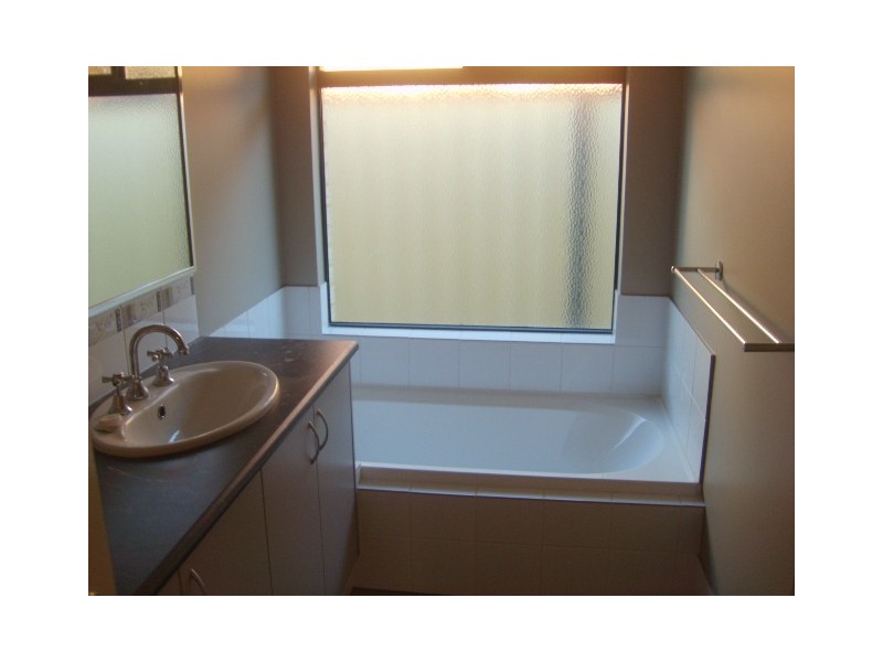 7 Brock Lane, Success WA 6164