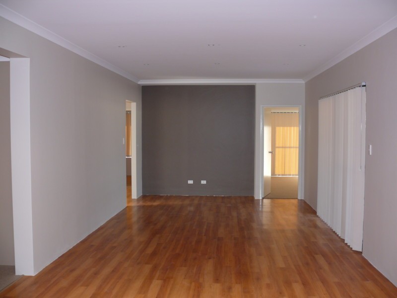 6 Sheringham Bend, Success WA 6164