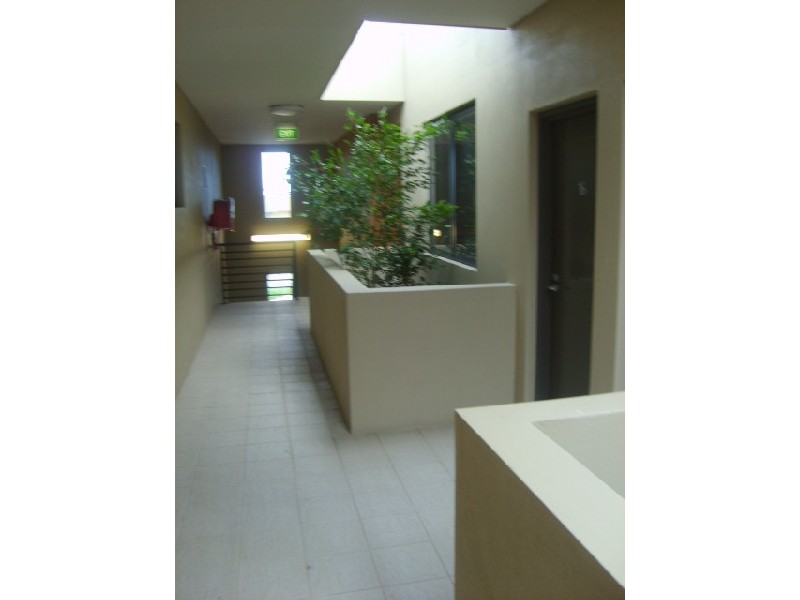 16/2-4 Pensioner Guard Rd,, North Fremantle WA 6159