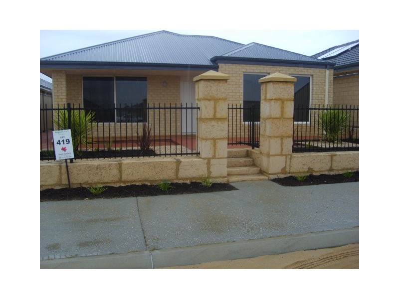 47 Camden Blvd, Aubin Grove WA 6164