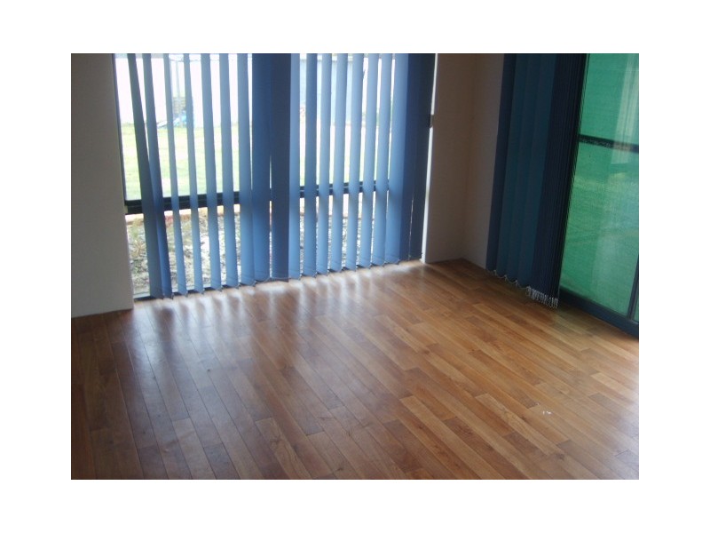 4 Hazlewood Road, Maddington WA 6109