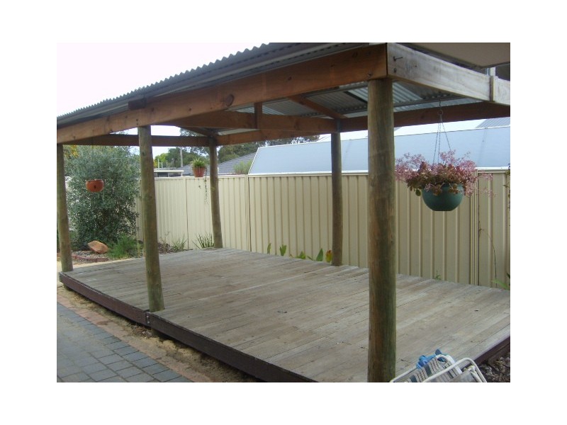 4 Hazlewood Road, Maddington WA 6109