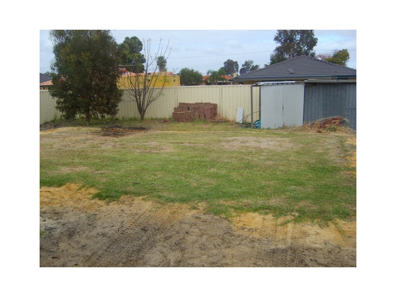 4 Hazlewood Road, Maddington WA 6109