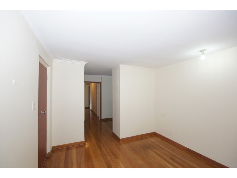 7 Chesson Place, Riverton WA 6148