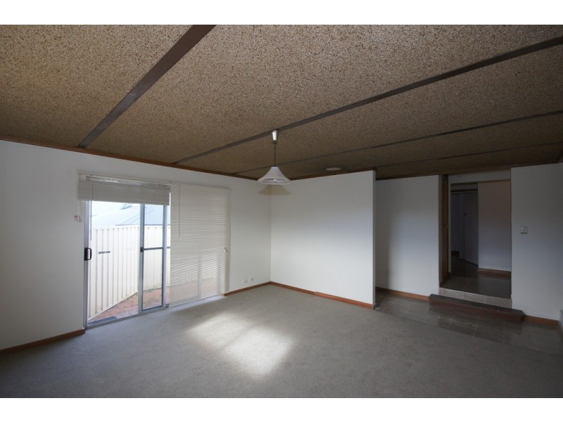 7 Chesson Place, Riverton WA 6148