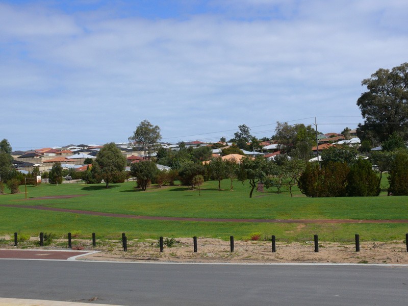 15 Ringwood Loop, Wellard WA 6170