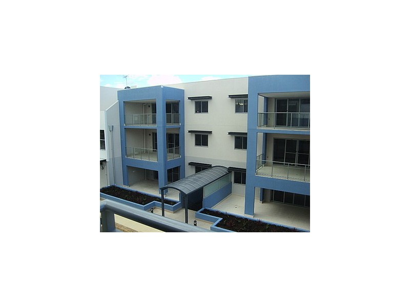 11/5 Ibera way, Success WA 6164