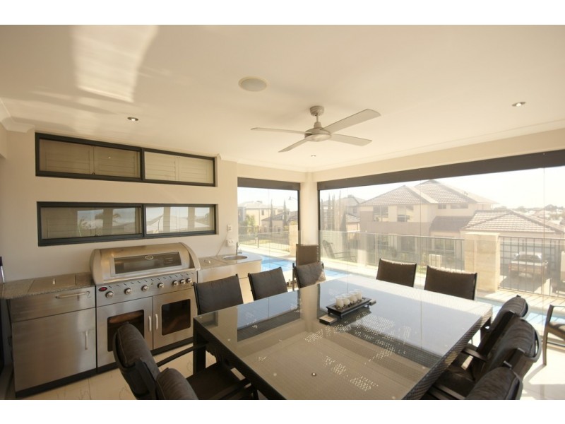 12 Black Swan Rise, Beeliar WA 6164