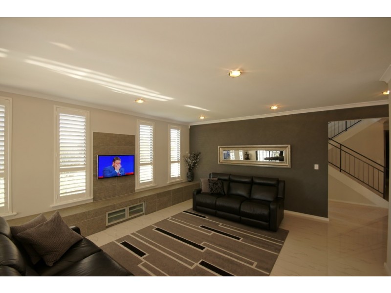 12 Black Swan Rise, Beeliar WA 6164