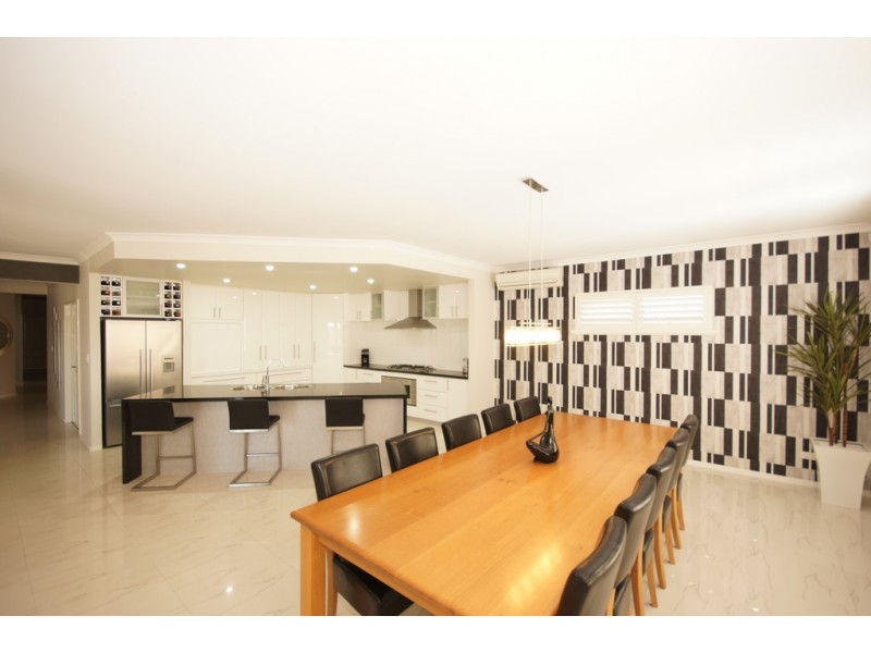 12 Black Swan Rise, Beeliar WA 6164