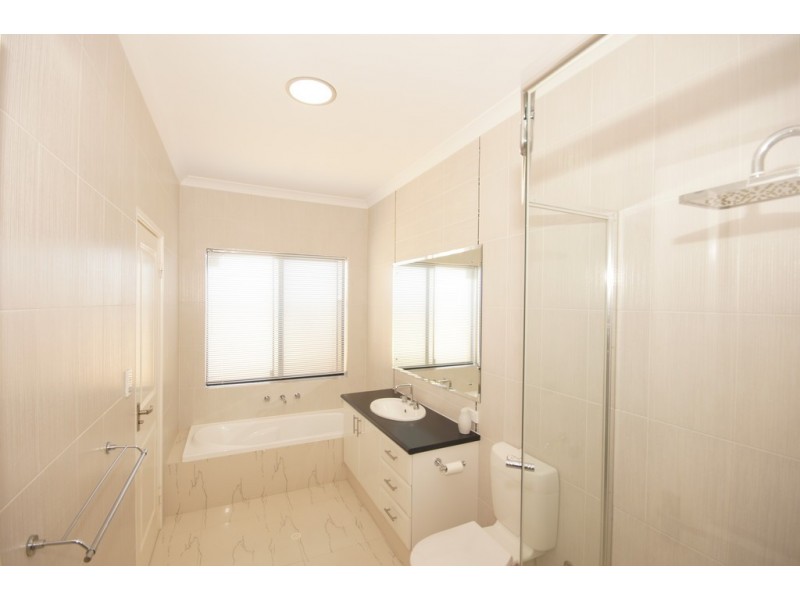 12 Black Swan Rise, Beeliar WA 6164