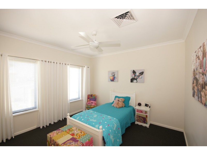 12 Black Swan Rise, Beeliar WA 6164