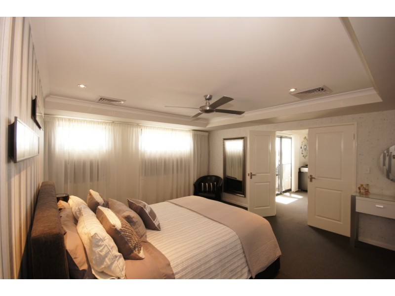 12 Black Swan Rise, Beeliar WA 6164