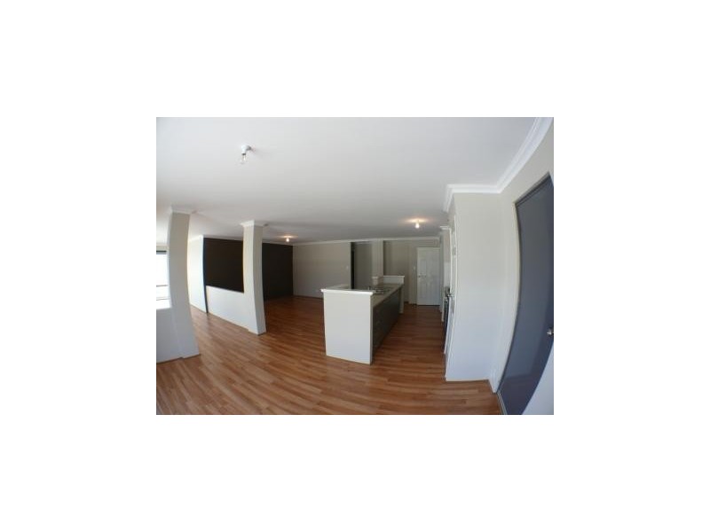 9 Shanklin crt, Atwell WA 6164