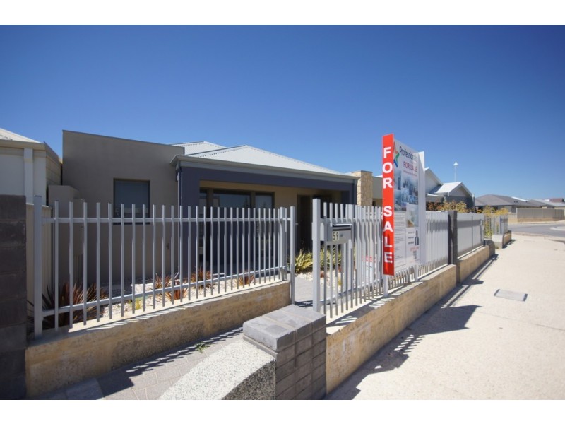 59 Adelong Avenue, Golden Bay WA 6174