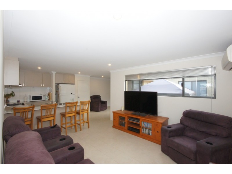 59 Adelong Avenue, Golden Bay WA 6174