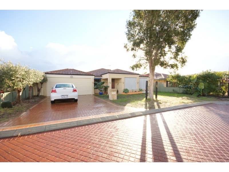 10 Charm Way, Atwell WA 6164