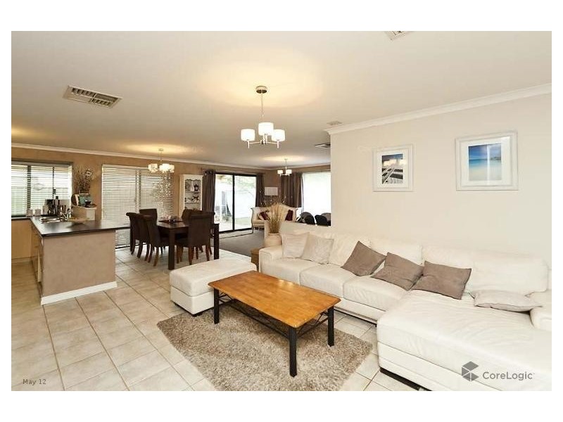 10 Charm Way, Atwell WA 6164