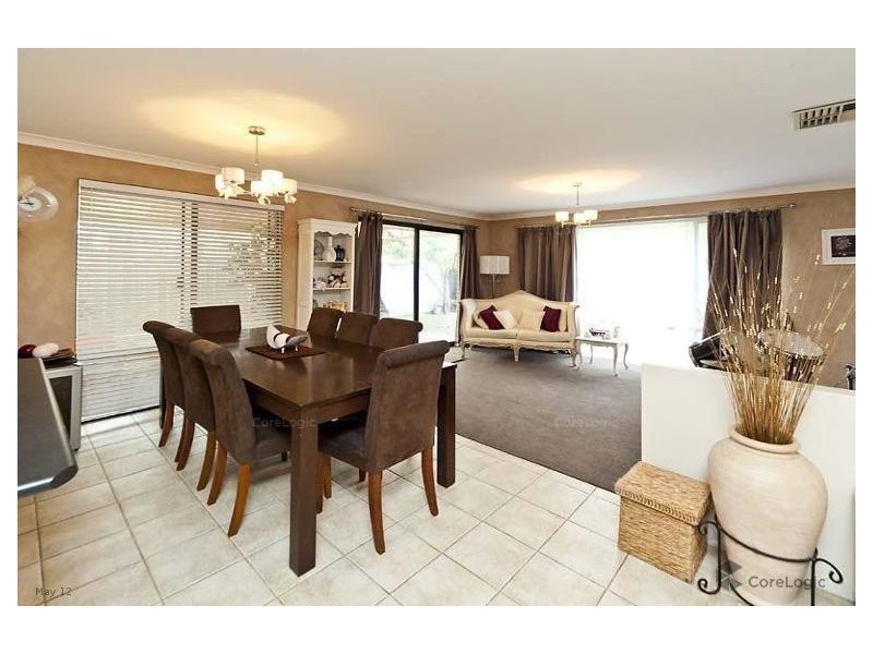 10 Charm Way, Atwell WA 6164