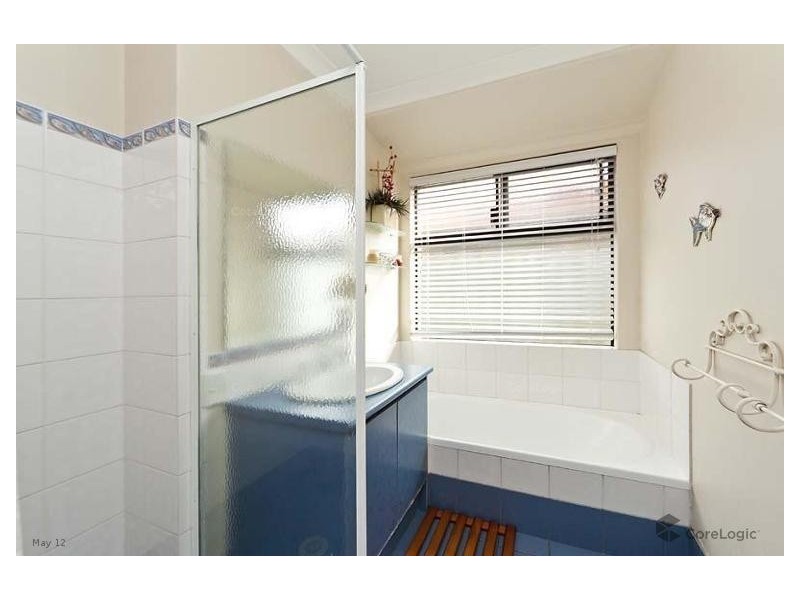 10 Charm Way, Atwell WA 6164