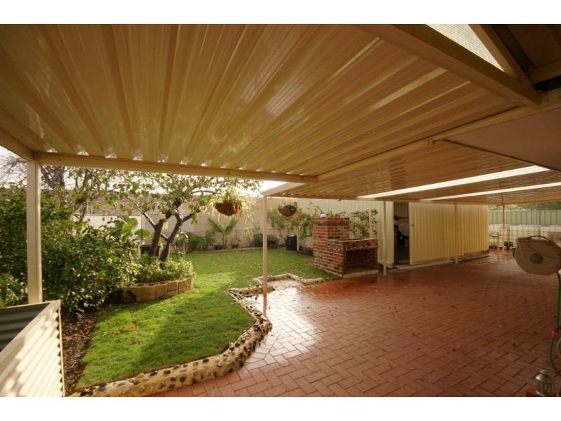 10 Charm Way, Atwell WA 6164