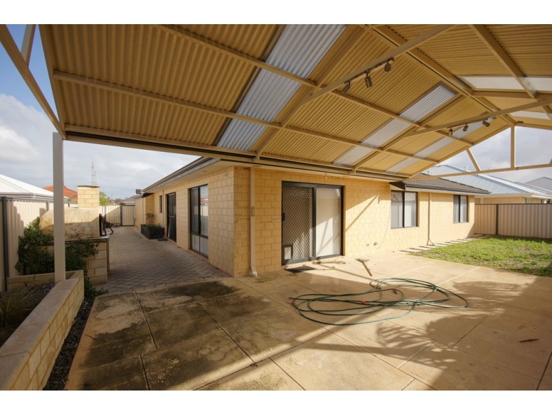 6 Monticola Gdns, Aubin Grove WA 6164