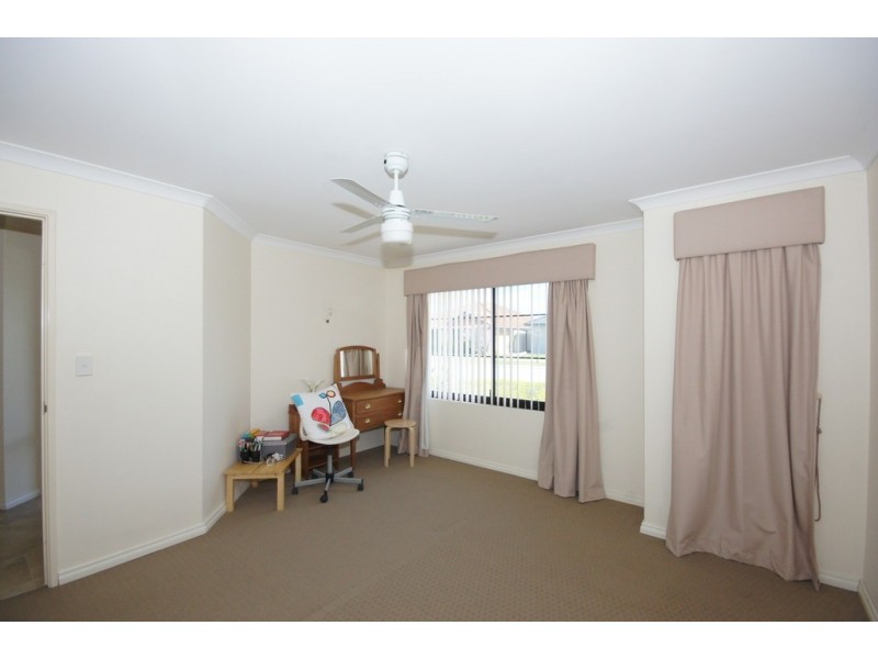 6 Monticola Gdns, Aubin Grove WA 6164