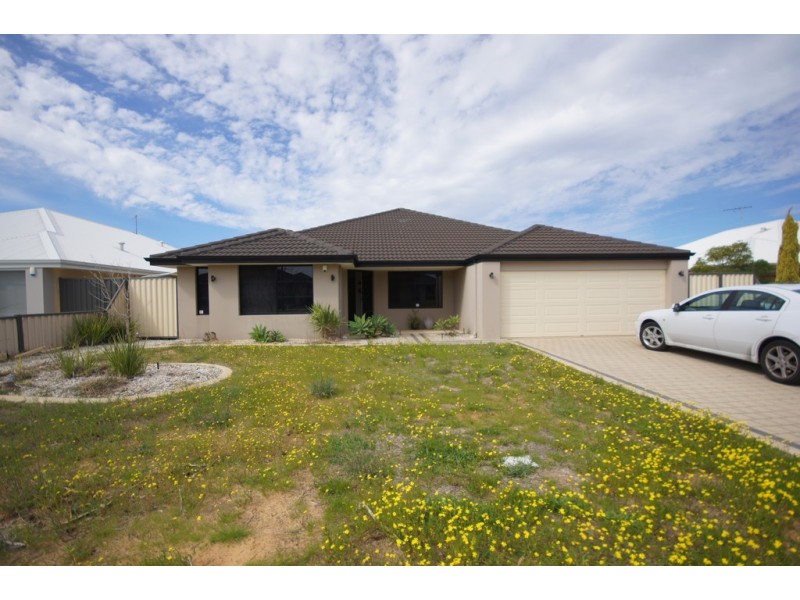 6 Monticola Gdns, Aubin Grove WA 6164