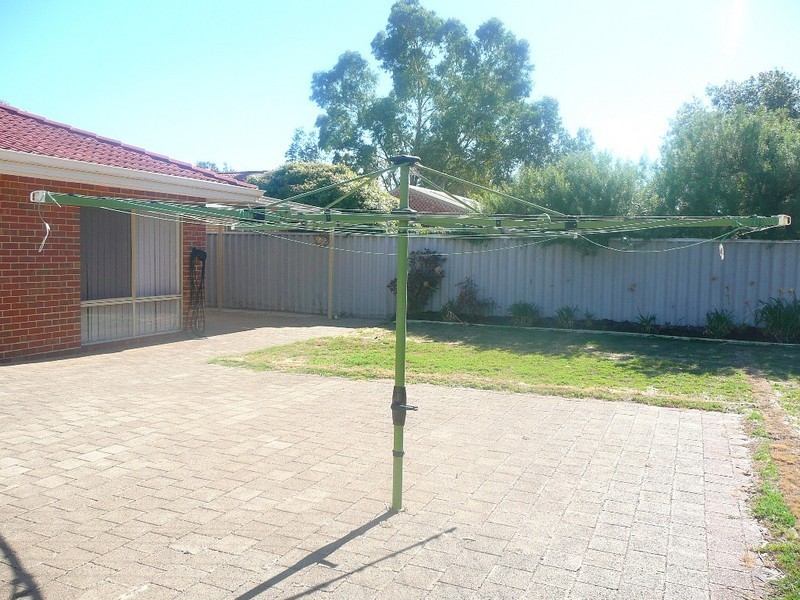 4 Lombe gardens – LEASED !! MORE WANTED!!, Atwell WA 6164