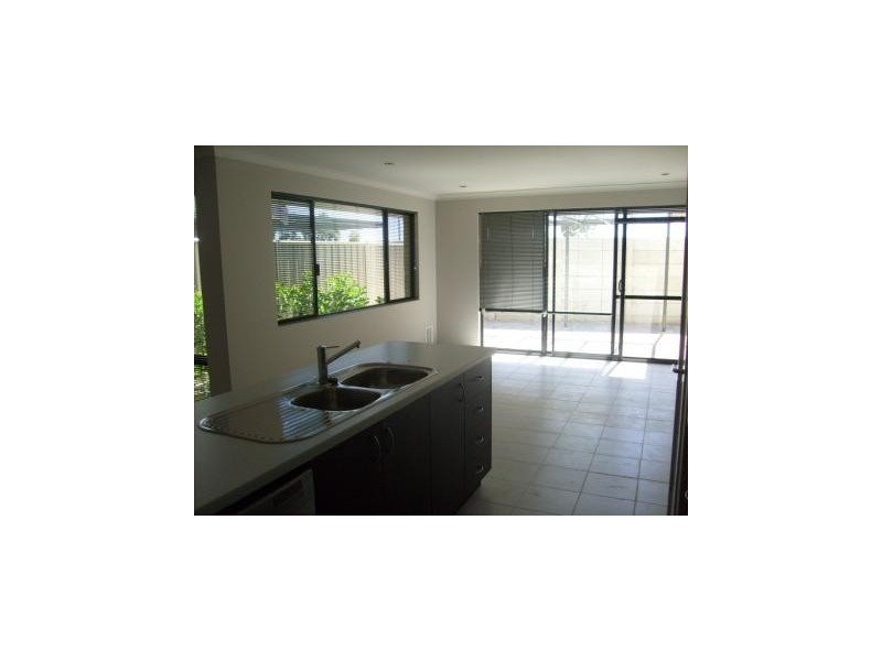 14,2 Twilight mews, Aubin Grove WA 6164