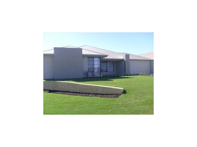 1 Dianella Road, Hammond Park WA 6164