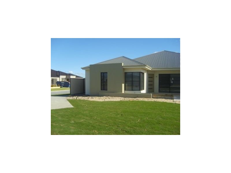 16 Giverney Gardens, Aubin Grove WA 6164