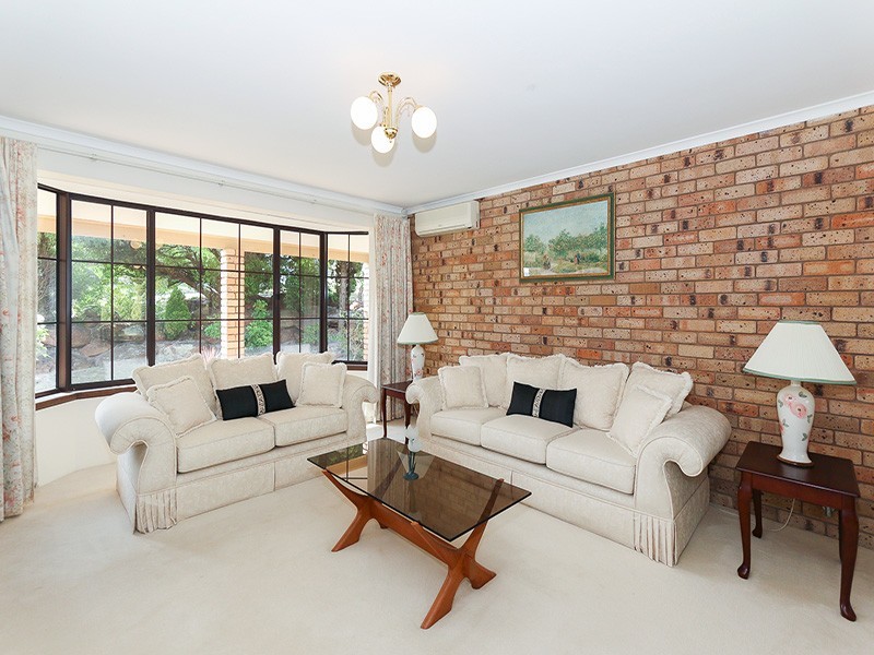 4 PEAK COURT, Leeming WA 6149